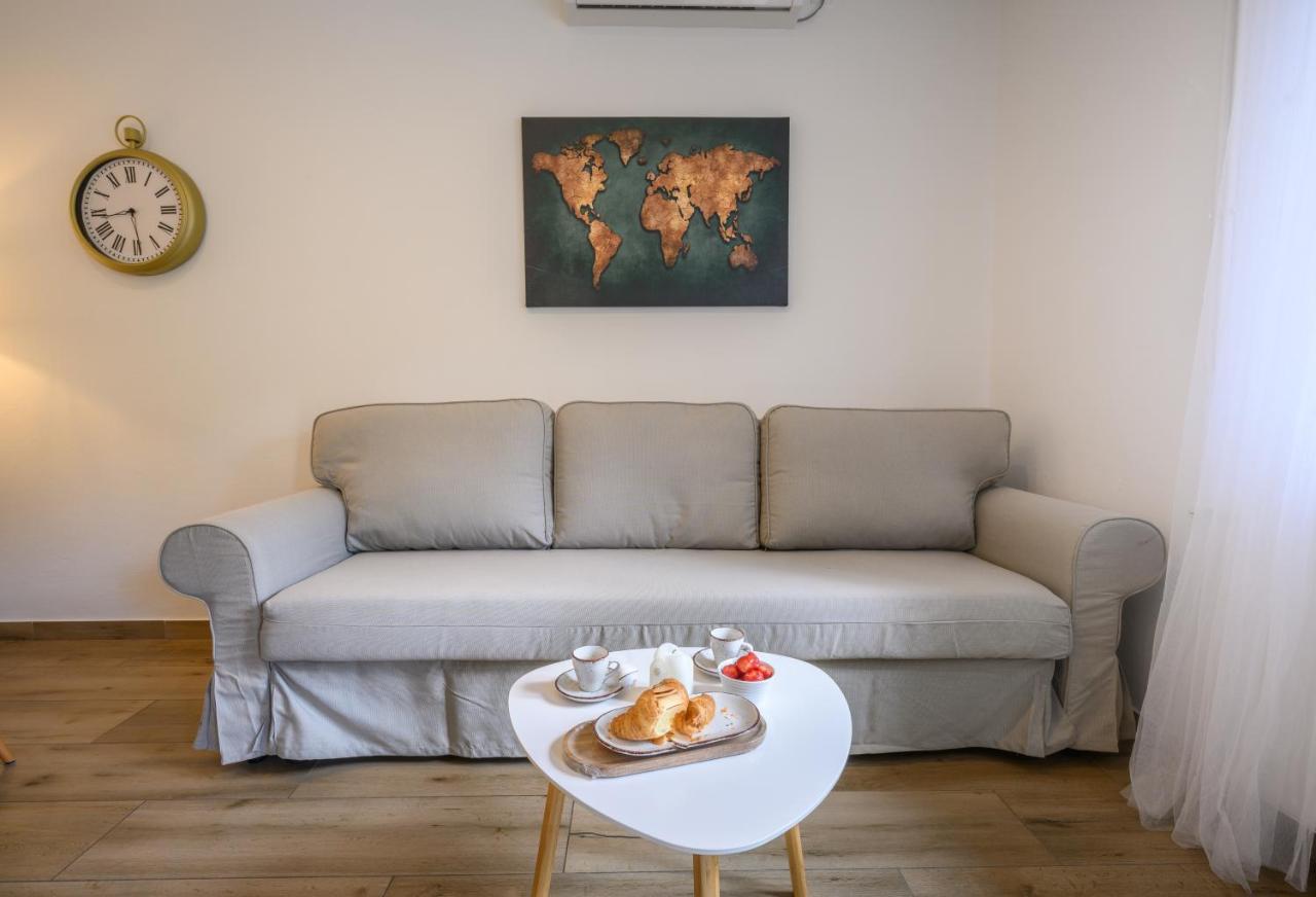 Mila And Jurija Formenti 2 Apartments In Heart Of Nautic Marina, With Heated Swimming Pool, Bikes, Sup, Kajak Skradin Exterior foto